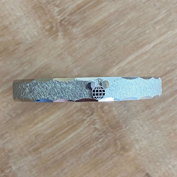Disney - Vintage 90's Disney World Bangle - Silver - Picture 2 of 3
